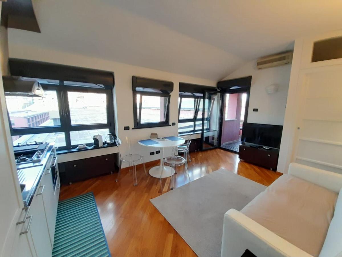 Bilocale Vista Mare Con Terrazzo-Porto Antico- Parcheggio Scontato Lejlighed Genova Eksteriør billede