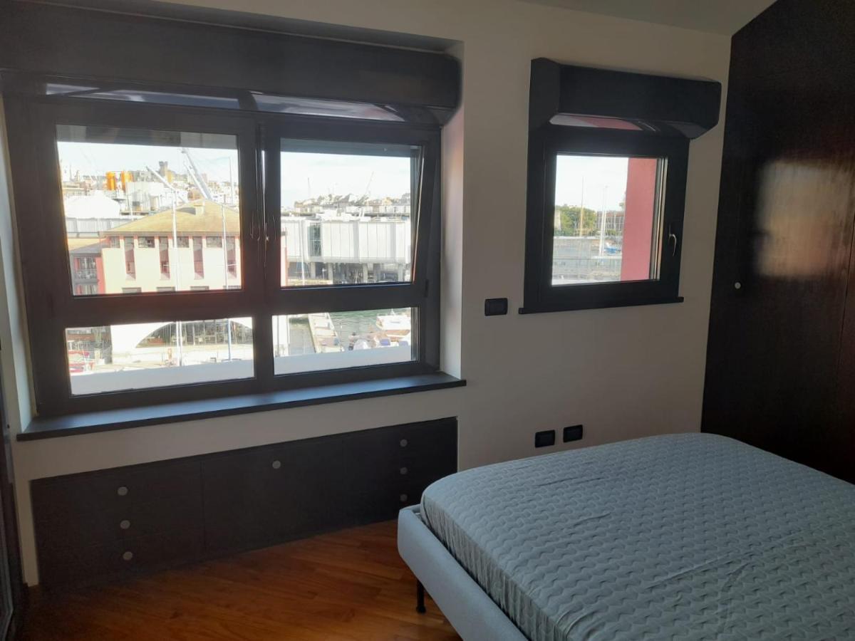 Bilocale Vista Mare Con Terrazzo-Porto Antico- Parcheggio Scontato Lejlighed Genova Eksteriør billede