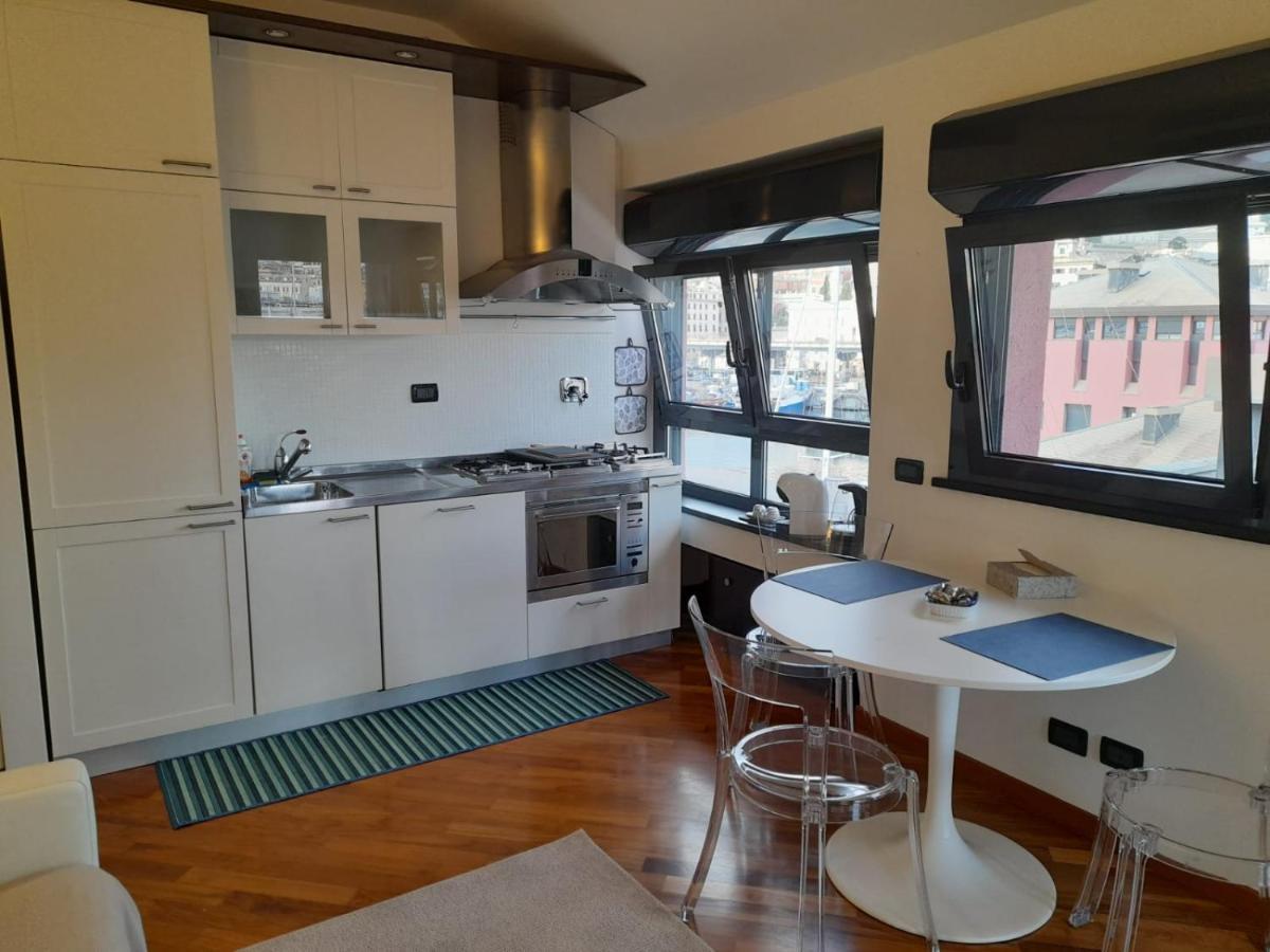 Bilocale Vista Mare Con Terrazzo-Porto Antico- Parcheggio Scontato Lejlighed Genova Eksteriør billede
