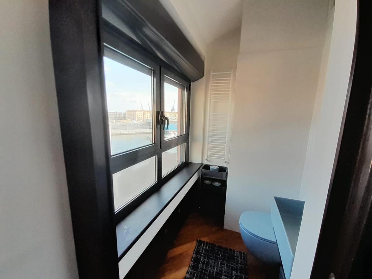 Bilocale Vista Mare Con Terrazzo-Porto Antico- Parcheggio Scontato Lejlighed Genova Eksteriør billede