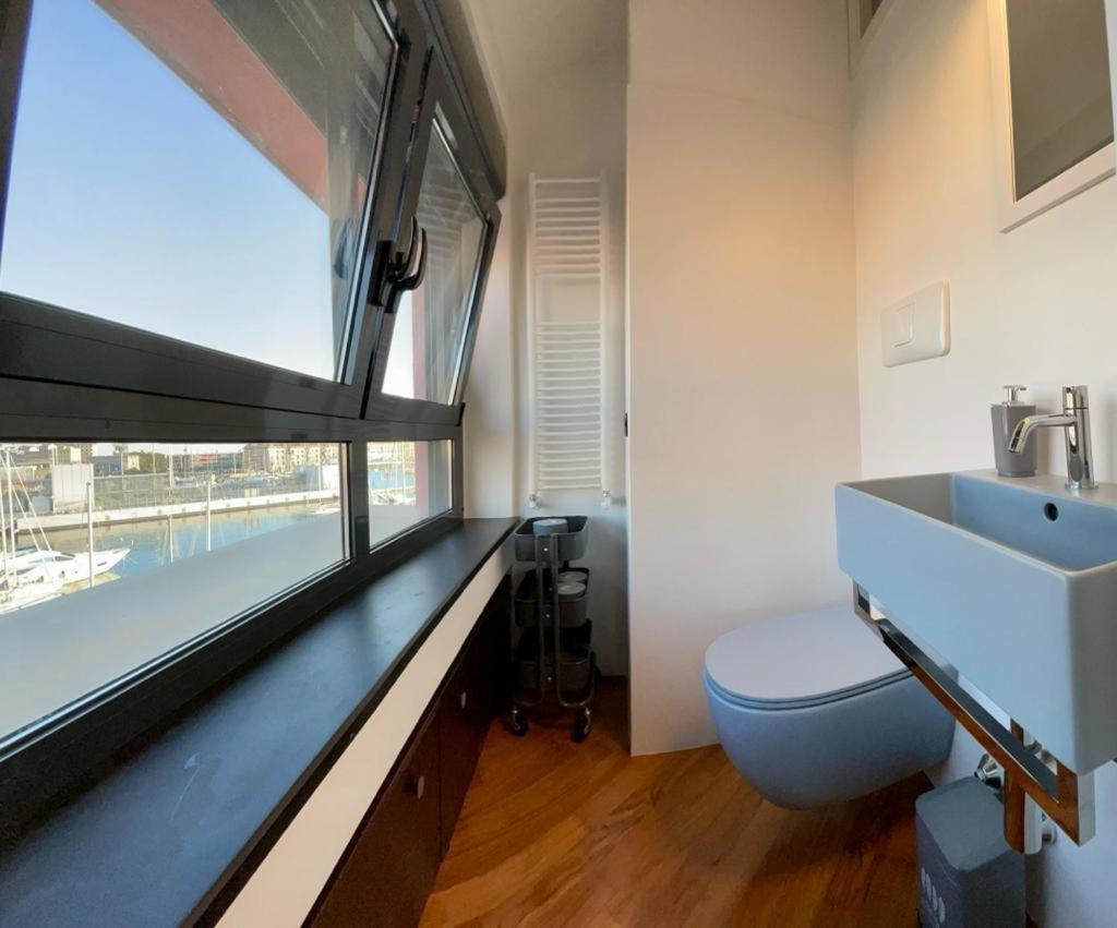 Bilocale Vista Mare Con Terrazzo-Porto Antico- Parcheggio Scontato Lejlighed Genova Eksteriør billede