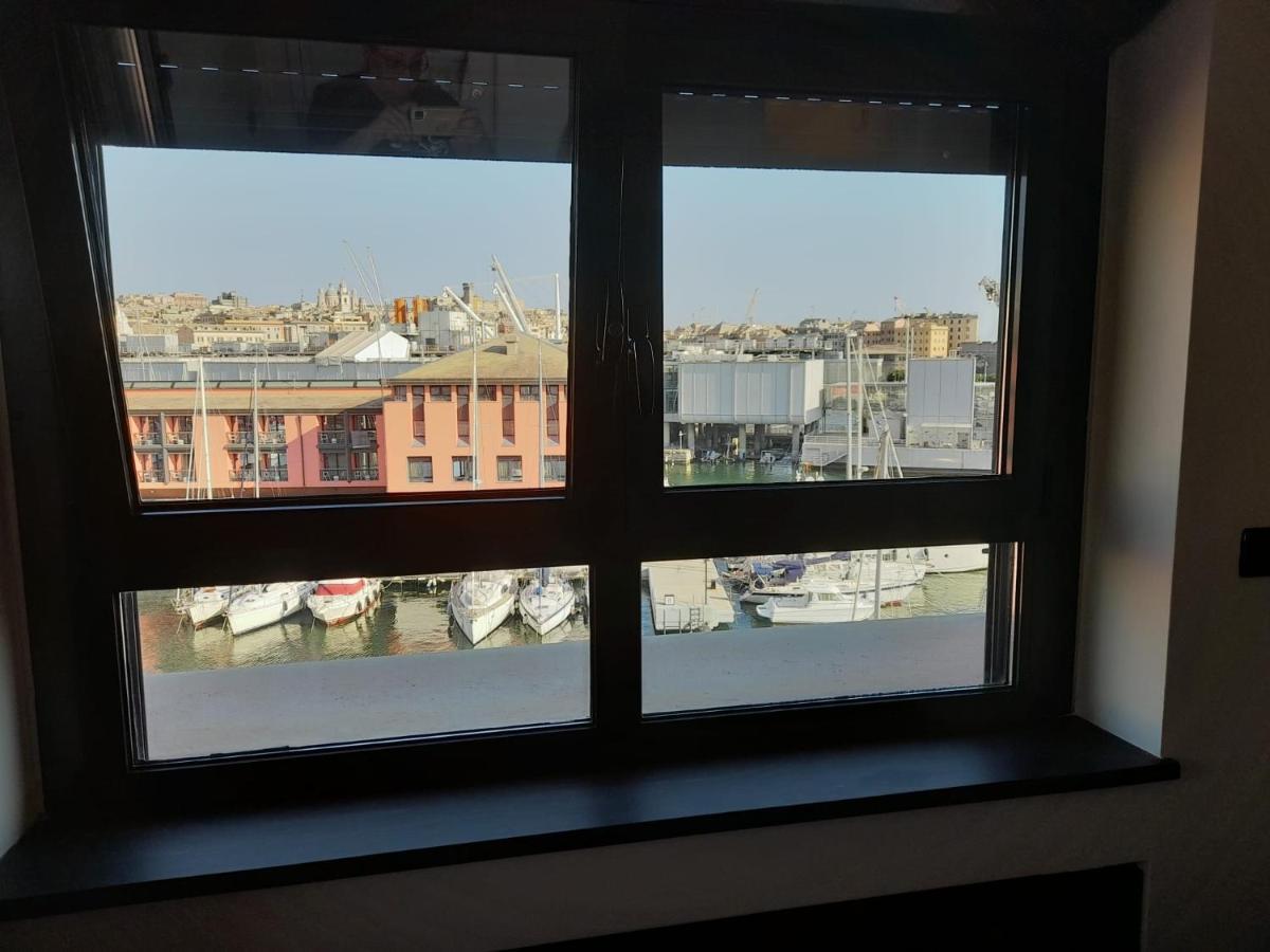 Bilocale Vista Mare Con Terrazzo-Porto Antico- Parcheggio Scontato Lejlighed Genova Eksteriør billede